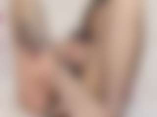 Live cam show with OhMyBelle - Brown Hair Teen (18+) on Camsoda