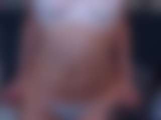ShandaTeneyck's Live Sex Cam Show