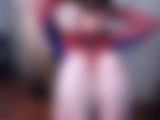 Live cam show with ShandaTeneyck - Average on Strip Flash - Live Sex Shows