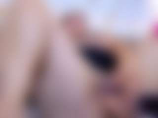 Live cam show with Brenda Rosse - Ass Bouncing on Camsoda