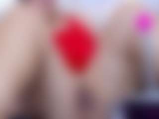 Live cam show with Brenda Rosse - Facial Piercings on Latina Girls