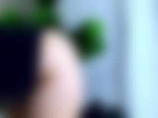 Live cam show with Brenda Rosse - Deepthroat on CamClone