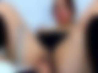 Live cam show with Brenda Rosse - Gagging on Dare Cams