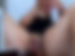 Brenda Rosse MILF webcam performer live streaming
