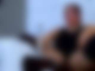 Live cam show with Brenda Rosse - Ass Clapping on Dare Cams