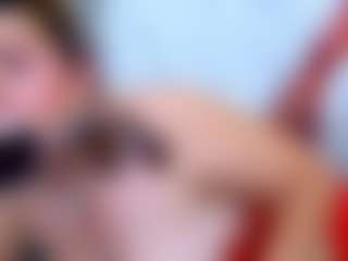 Live cam show with Brenda Rosse - Tease Brown Hair on SpankPalCams