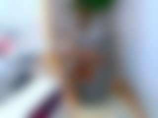 Live cam show with Brenda Rosse - Lovense Brown Hair on liverealitysex.com