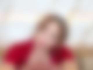 Live cam show with Brenda Rosse - Shaved Pussy MILF on Instabang