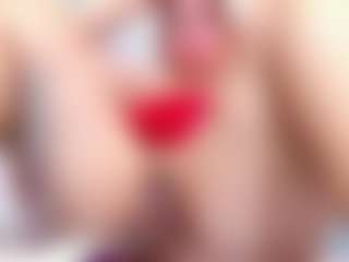 Live cam show with Brenda Rosse - Big Tits Brown Hair on Camsoda