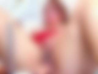 Live cam show with Brenda Rosse - Striptease on Camsoda