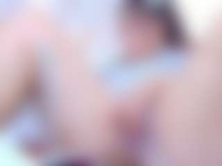Live cam show with Brenda Rosse - Striptease MILF on Camsoda
