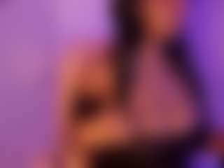 Cinnamoon's Live Sex Cam Show