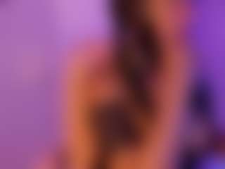 Cinnamoon's Live Sex Cam Show