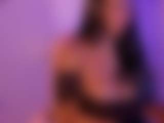 Cinnamoon's Live Sex Cam Show