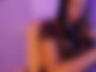 Cinnamoon's Live Sex Cam Show