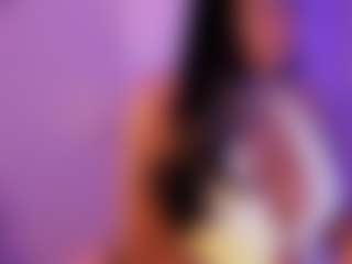Cinnamoon's Live Sex Cam Show