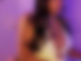 Live cam show with Cinnamoon - Brown Hair on AdultVida.com