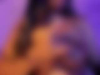Cinnamoon's Live Sex Cam Show