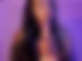 Live cam show with Cinnamoon - Bikini on boobsie.com
