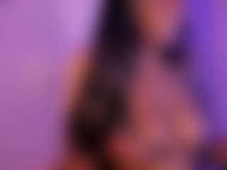 Live cam show with Cinnamoon - Brown Hair on Milf Play