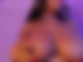 Cinnamoon's Live Sex Cam Show