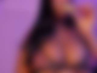 Live cam show with Cinnamoon - Brown Hair on Camsoda
