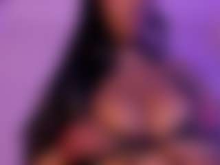 Live cam show with Cinnamoon - Big Tits on instabang
