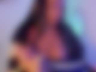 Cinnamoon's Live Sex Cam Show