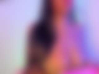 Cinnamoon's Live Sex Cam Show