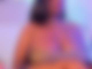 Cinnamoon's Live Sex Cam Show