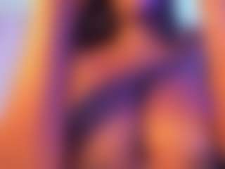 Cinnamoon's Live Sex Cam Show