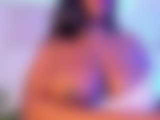 Cinnamoon's Live Sex Cam Show