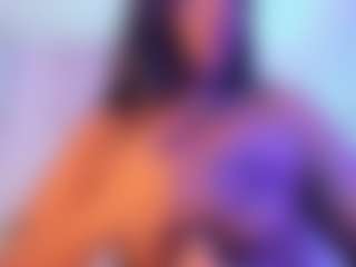 Cinnamoon's Live Sex Cam Show