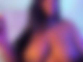 Cinnamoon's Live Sex Cam Show