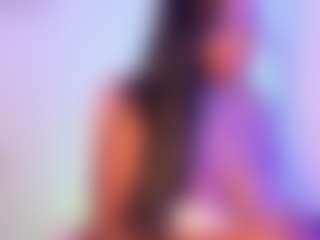 Cinnamoon's Live Sex Cam Show