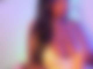 Cinnamoon's Live Sex Cam Show