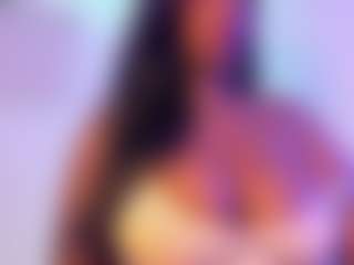 Cinnamoon's Live Sex Cam Show