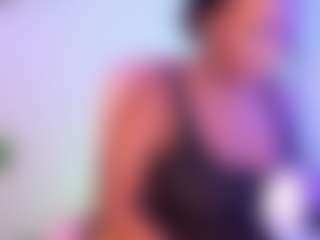 Cinnamoon's Live Sex Cam Show