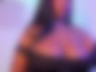 Cinnamoon's Live Sex Cam Show