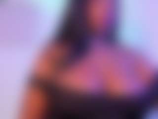 Cinnamoon's Live Sex Cam Show