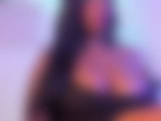 Cinnamoon's Live Sex Cam Show