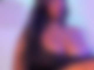 Cinnamoon's Live Sex Cam Show