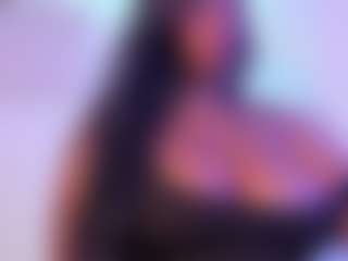 Cinnamoon's Live Sex Cam Show