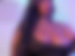 Cinnamoon's Live Sex Cam Show
