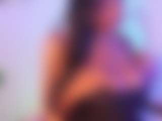Cinnamoon's Live Sex Cam Show