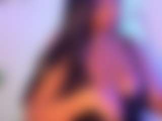 Cinnamoon's Live Sex Cam Show