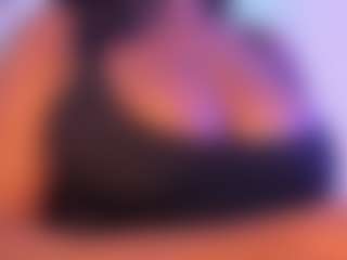 Cinnamoon's Live Sex Cam Show