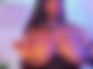 Cinnamoon's Live Sex Cam Show