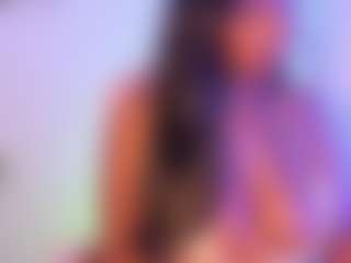 Live cam show with Cinnamoon - Fingers on CamwithHer