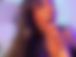 Live cam show with Cinnamoon - Ebony Big Tits on AdultVida.com